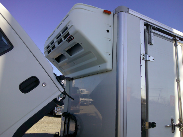 いすゞ エルフ 小型 冷蔵冷凍バン TKG-NHS85AN(97980) 11枚目