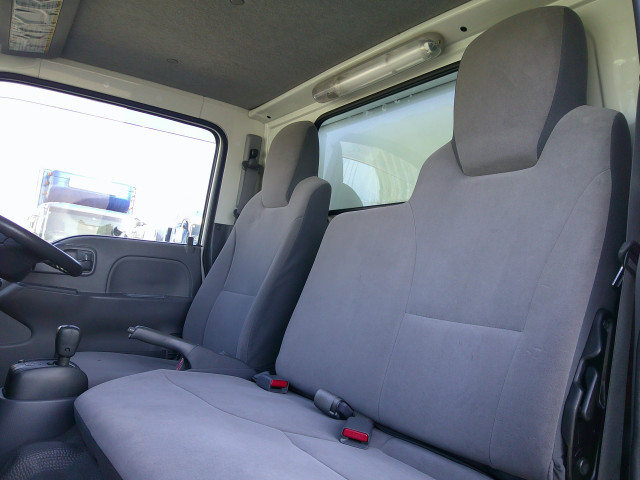 いすゞ エルフ 小型 冷蔵冷凍バン TKG-NHS85AN(97980) 26枚目