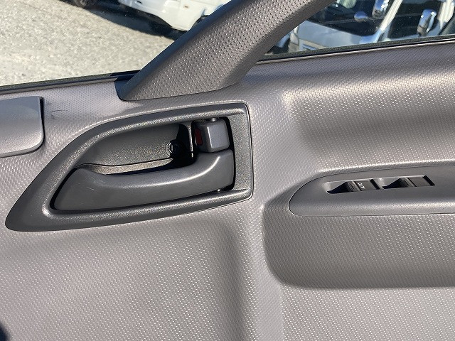 いすゞ エルフ 小型 平ボディ TQG-NMR85AN(97982) 37枚目