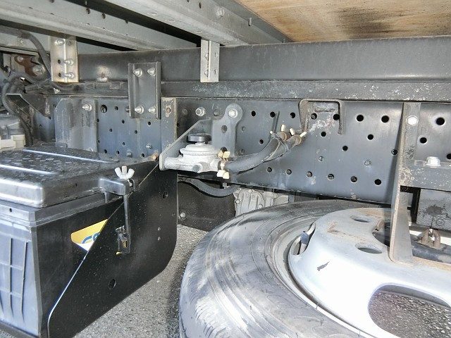 いすゞ エルフ 小型 バン TKG-NJR85AN(97986) 20枚目