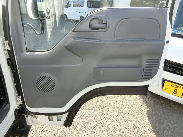 いすゞ エルフ 小型 バン TKG-NJR85AN(97986) 26枚目
