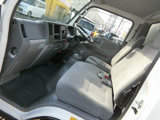 いすゞ エルフ 小型 バン TKG-NJR85AN(97986) 27枚目