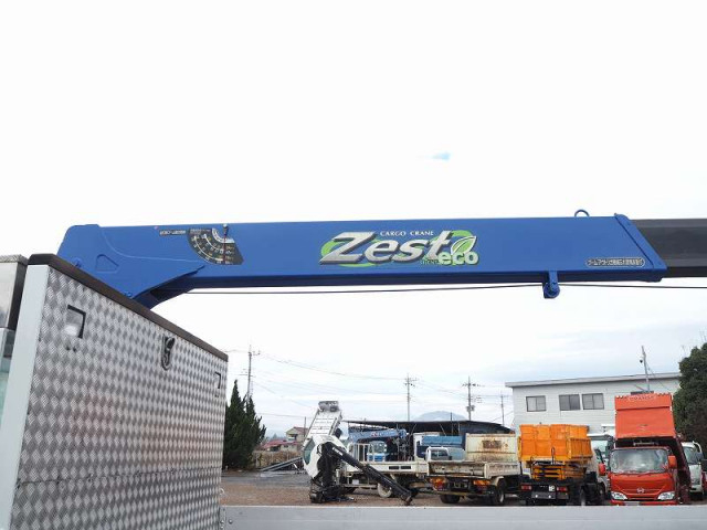 いすゞ フォワード 中型 平ボディ（クレーン付） TKG-FRR90S1(97987) 15枚目