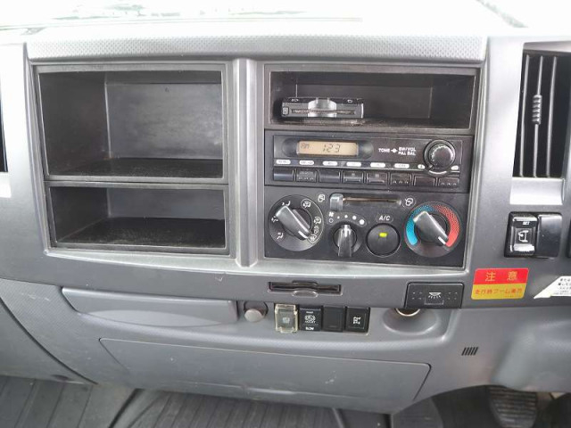 いすゞ フォワード 中型 平ボディ（クレーン付） TKG-FRR90S1(97987) 48枚目