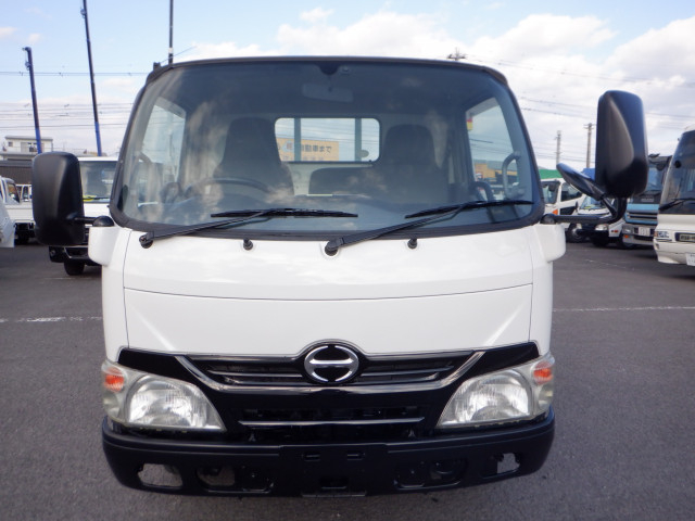 日野 デュトロ 小型 平ボディ SKG-XZU600M(97989) 4枚目