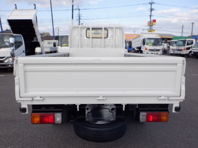 日野 デュトロ 小型 平ボディ SKG-XZU600M(97989) 13枚目