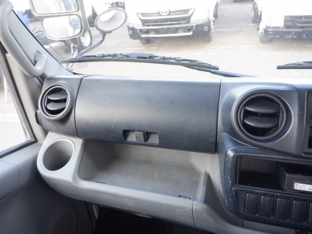 日野 デュトロ 小型 平ボディ SKG-XZU600M(97989) 35枚目