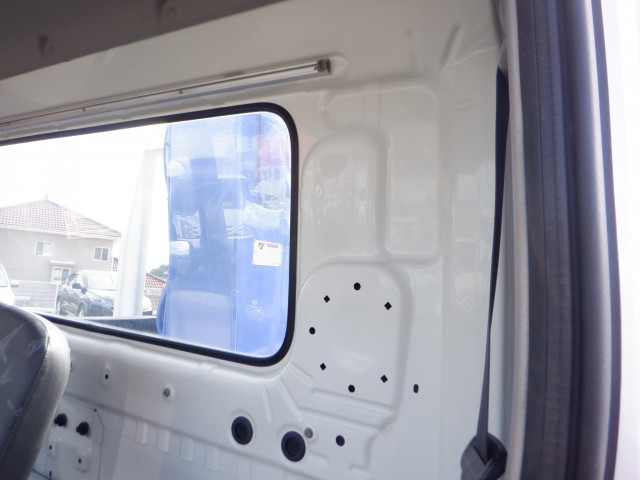 日野 レンジャー 中型 平ボディ（クレーン付） TKG-FC9JKAP(97990) 42枚目