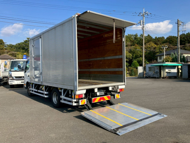日野 デュトロ 小型 バン TKG-XZU710M(97994) 15枚目