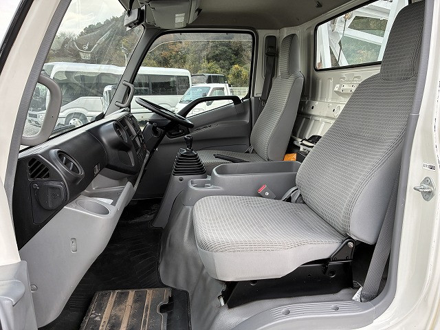 トヨタ ダイナ 小型 キャリアカー SDG-XZU720(97995) 26枚目