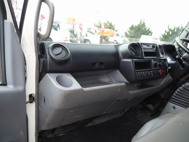 日野 デュトロ 小型 平ボディ（クレーン付） TKG-XZU640M(97996) 45枚目