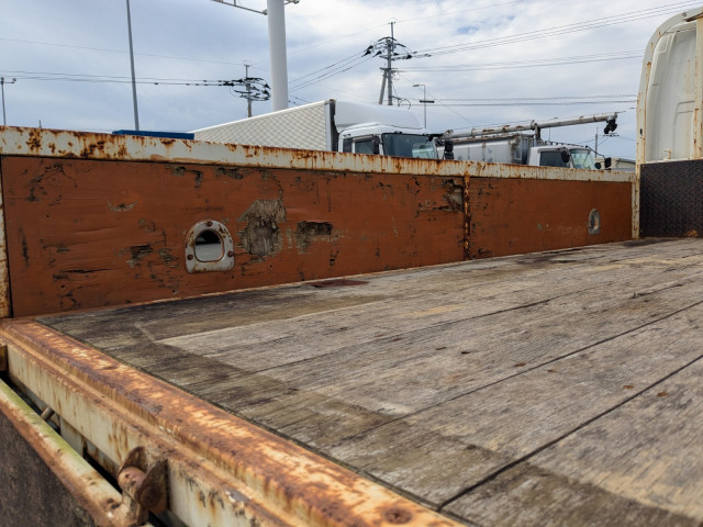 いすゞ エルフ 小型 平ボディ SKG-NJR85A(98000) 23枚目