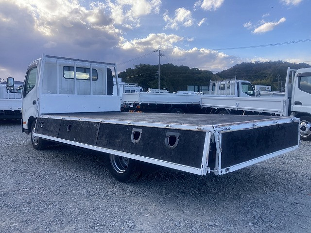 日野 デュトロ 小型 平ボディ SKG-XZC710M(98001) 13枚目