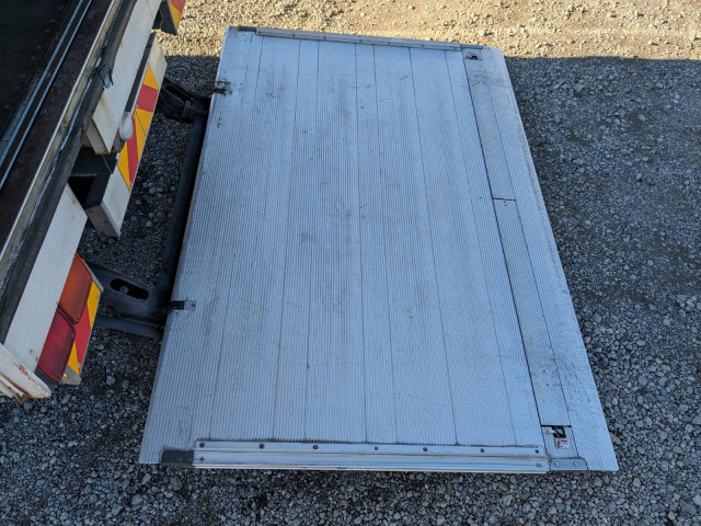 Nissan UD condor Middle Wing body SKG-MK38L(98004) 12枚目