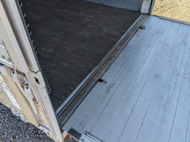 Nissan UD condor Middle Wing body SKG-MK38L(98004) 13枚目