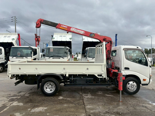 日野 デュトロ 中型 平ボディ（クレーン付） BKG-XZU344M(98007) 5枚目