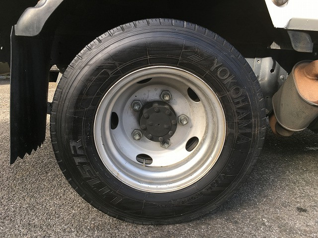 いすゞ エルフ 小型 平ボディ BKG-NKR85A(98012) 39枚目