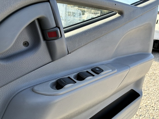 三菱ふそう キャンターガッツ 小型 Wキャブ PDG-FB70B(98015) 28枚目