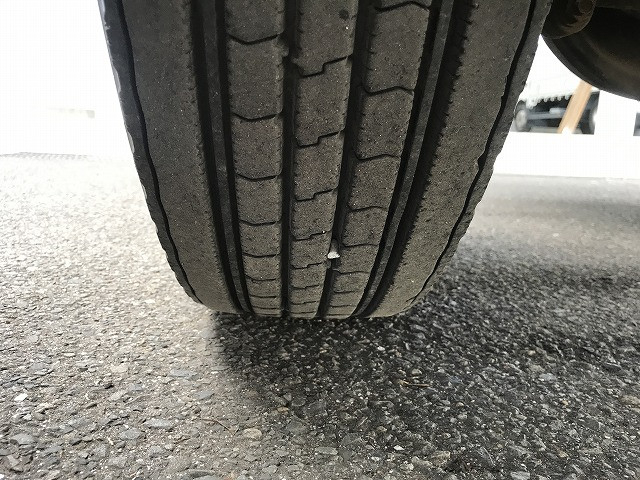 いすゞ フォワード 中型 平ボディ PKG-FRR90S2(98017) 31枚目