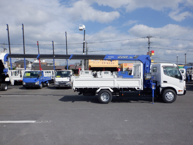 日野 デュトロ 小型 平ボディ（クレーン付） BKG-XZU344M(98023) 19枚目