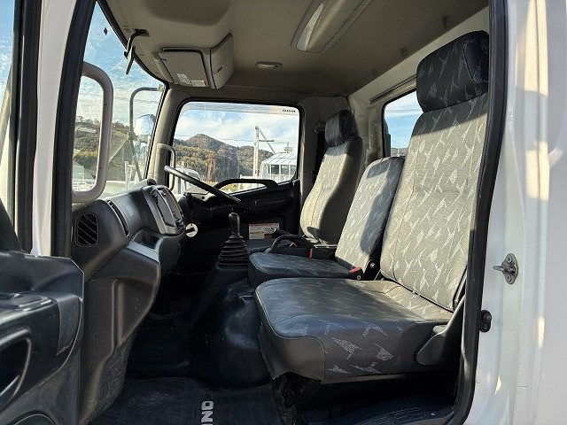 日野 レンジャー 中型 平ボディ（クレーン付） BKG-FC7JKYA(98024) 31枚目