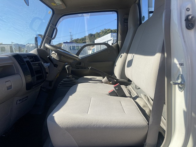 トヨタ ダイナ 小型 平ボディ BDG-XZU504(98027) 26枚目