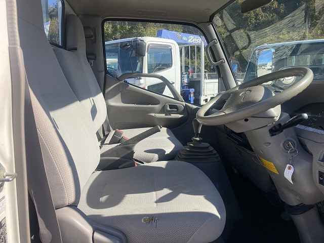 トヨタ ダイナ 小型 平ボディ BDG-XZU504(98027) 27枚目