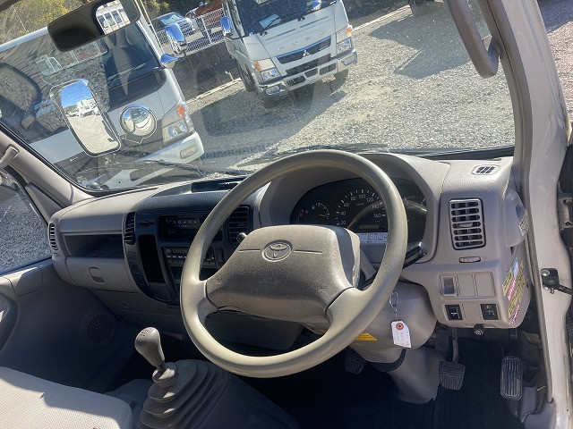 トヨタ ダイナ 小型 平ボディ BDG-XZU504(98027) 28枚目