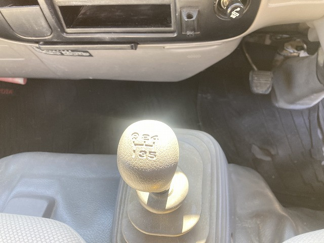 トヨタ ダイナ 小型 平ボディ BDG-XZU504(98027) 29枚目