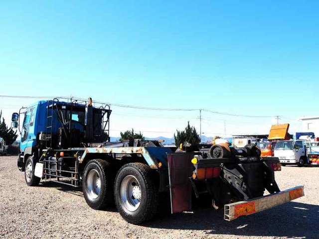 Isuzu giga Large Arm roll trucks PJ-CYZ77Q6(98036) 3枚目