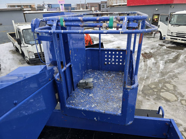 いすゞ エルフ 中型 高所作業車 PB-NKR81N(98037) 16枚目