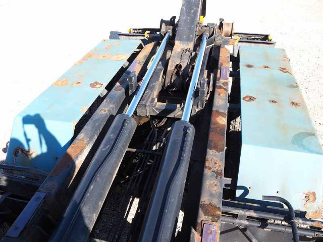 Isuzu giga Large Arm roll trucks PJ-CYZ77Q6(98036) 42枚目