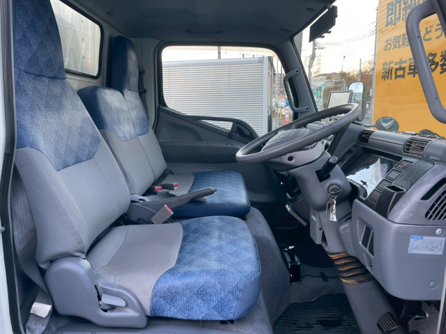 三菱ふそう キャンター 小型 バン PA-FE70EB(98046) 31枚目