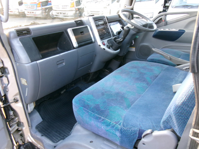 三菱ふそう キャンターガッツ 小型 平ボディ PA-FB70BB(98048) 17枚目