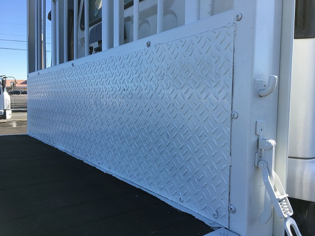 いすゞ フォワード 中型 平ボディ ADG-FRR90K3S(98050) 18枚目