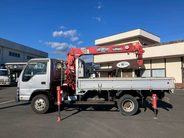 いすゞ エルフ 小型 平ボディ（クレーン付） PB-NPR81AR(98051) 8枚目