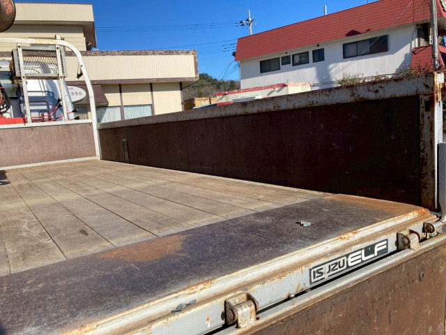 いすゞ エルフ 小型 平ボディ（クレーン付） PB-NPR81AR(98051) 15枚目