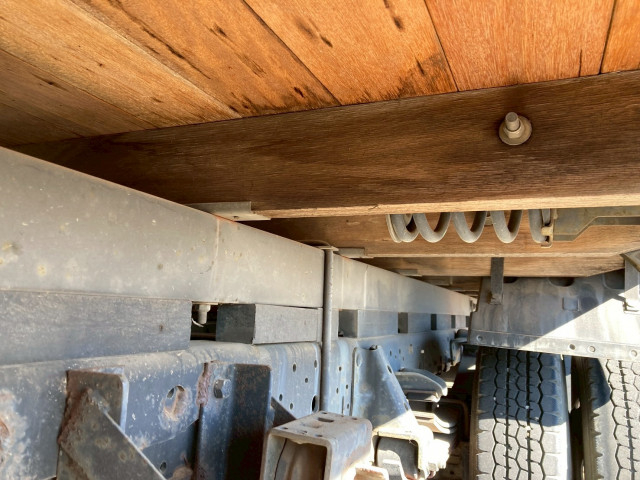 いすゞ エルフ 小型 平ボディ（クレーン付） PB-NPR81AR(98051) 19枚目