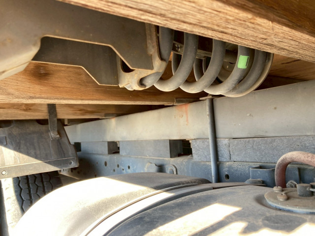 いすゞ エルフ 小型 平ボディ（クレーン付） PB-NPR81AR(98051) 26枚目