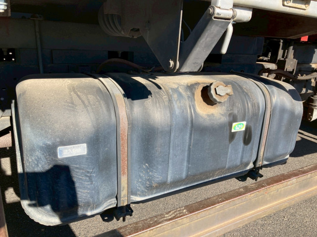 いすゞ エルフ 小型 平ボディ（クレーン付） PB-NPR81AR(98051) 27枚目