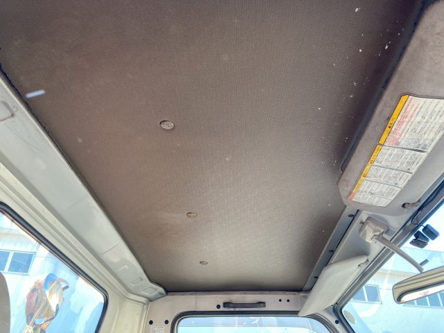 いすゞ エルフ 小型 平ボディ（クレーン付） PB-NPR81AR(98051) 39枚目