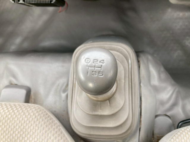 トヨタ トヨエース 小型 平ボディ（クレーン付） PB-XZU341(98052) 42枚目