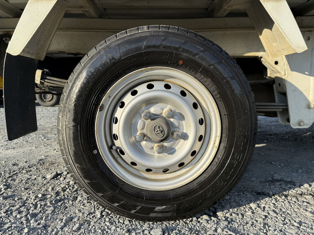 トヨタ ライトエース 小型 平ボディ DBF-S412U(97200) 11枚目