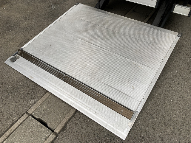 三菱ふそう キャンター 小型 バン TPG-FEA50(98073) 5枚目