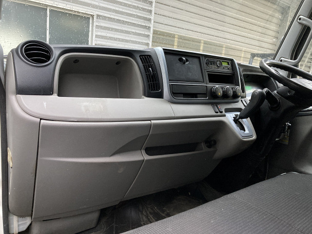 三菱ふそう キャンター 小型 バン TPG-FEA50(98073) 18枚目