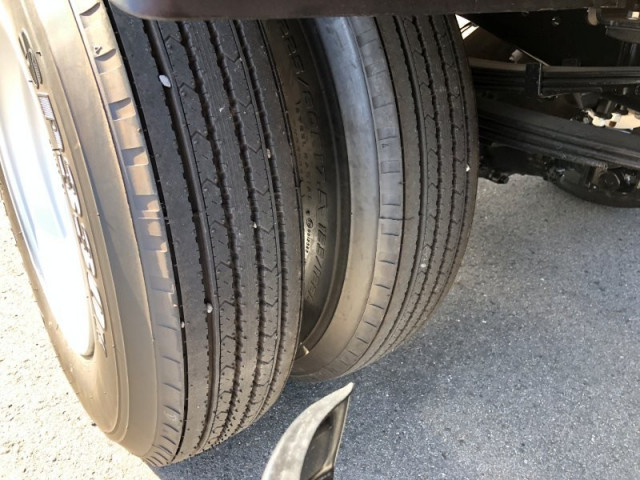 三菱ふそう キャンター 小型 平ボディ（クレーン付） 2PG-FEB80(98092) 20枚目