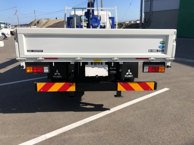 三菱ふそう キャンター 小型 平ボディ（クレーン付） 2PG-FEB80(98092) 24枚目