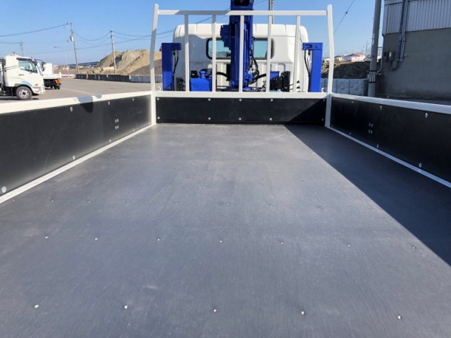 三菱ふそう キャンター 小型 平ボディ（クレーン付） 2PG-FEB80(98092) 25枚目