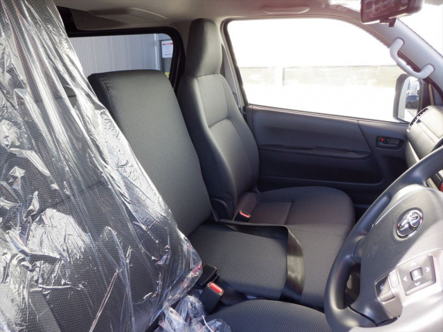 トヨタ ハイエース 小型 バン 3DF-GDH201V(98094) 12枚目