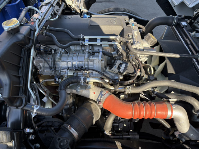 三菱ふそう キャンター 小型 平ボディ（クレーン付） 2PG-FEB80(98093) 41枚目